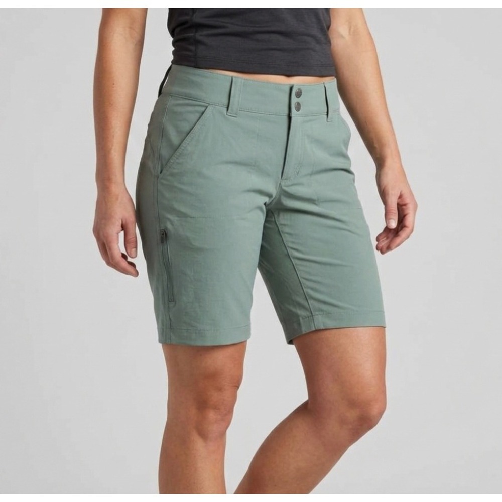 Columbia Saturday Trail Womens Sage Green Hiking Shorts Size 4 AK4028